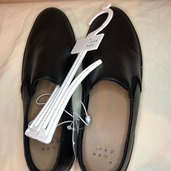 Slip on sneakers - Picture 2 of 3